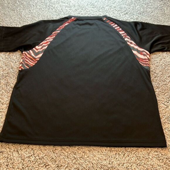 Officially Licensed NFL Unisex L Raglan Tee by Zubaz - Falcons - Picture 7 of 11